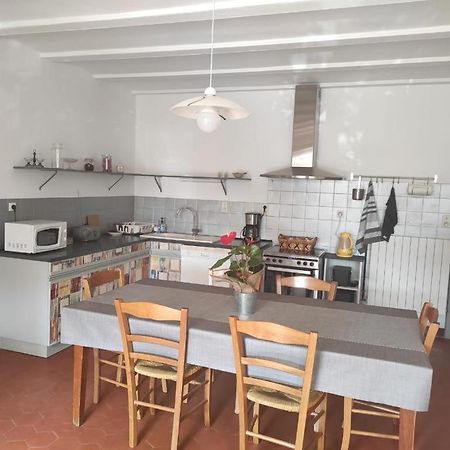 Gite Chez L'Oncle Jules Velesmes-Echevanne Buitenkant foto